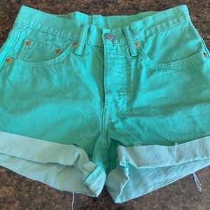 Levi’s 501 button up cut off shorts, like new condition!!
